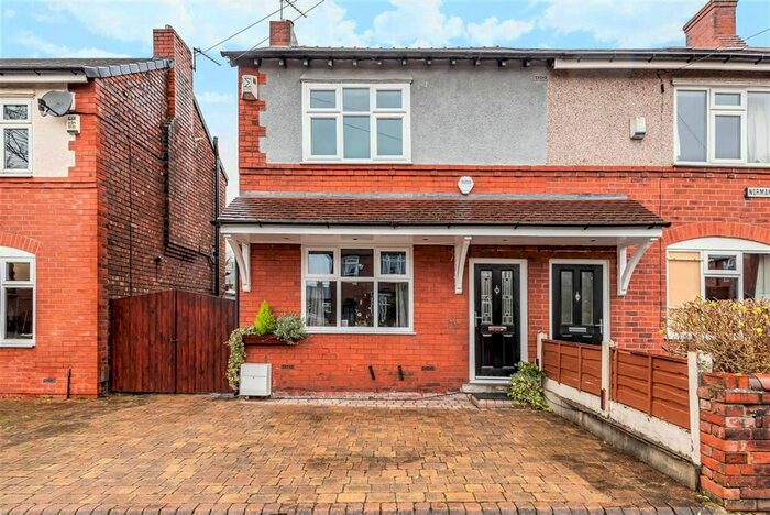 2 Bedroom Terraced House To Rent In Normanby Road, Worsley, Manchester, M28