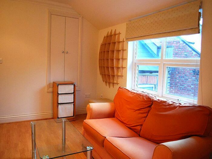 2 Bedroom Flat To Rent In Minet Avenue, Harlesden, NW10