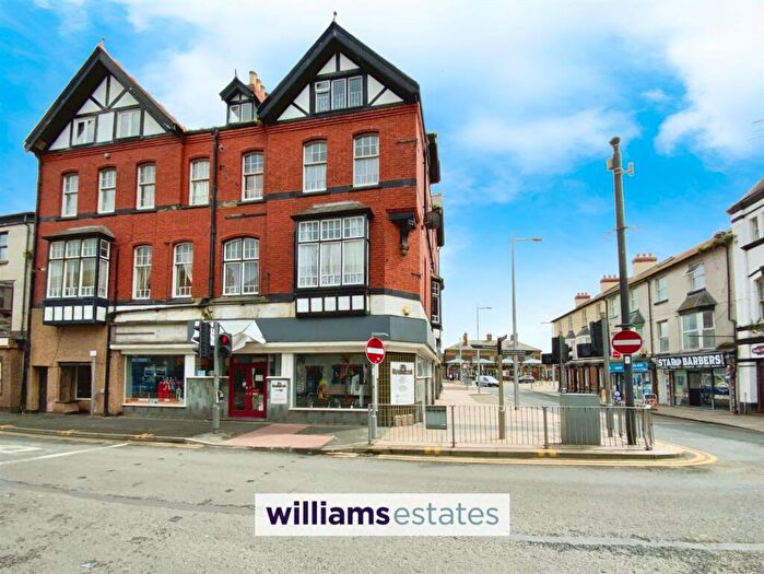 2 Bedroom Flat For Sale In Kinmel Street, Kinmel Court, LL18