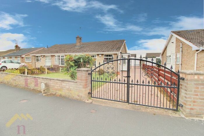 2 Bedroom Bungalow To Rent In Parkway, Armthorpe, Doncaster, DN3