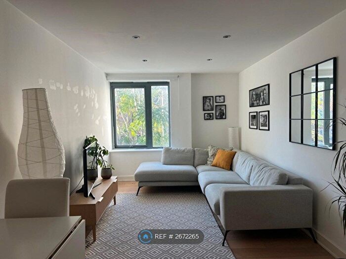 1 Bedroom Flat To Rent In London, London, SW4
