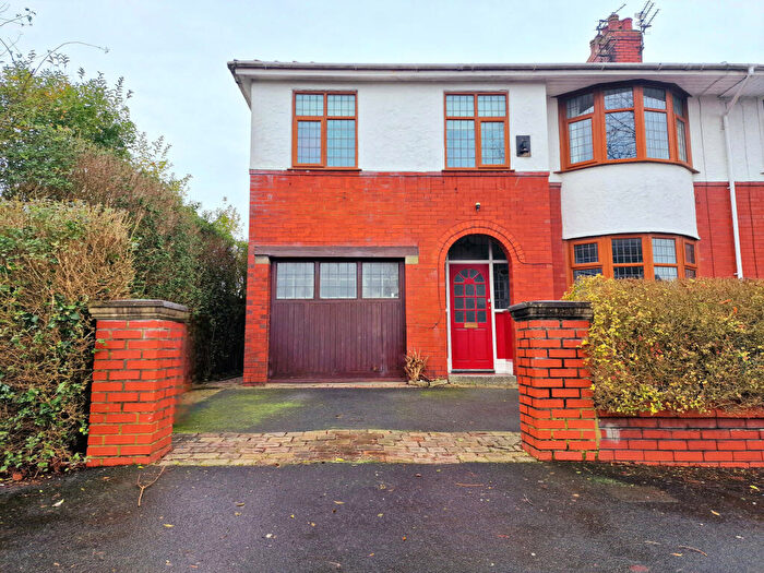 3 Bedroom Semi-Detached House To Rent In Woodside Avenue, Preston, PR2
