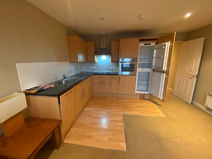 1 Bedroom Flat To Rent In Skypark Road, Bristol, BS3