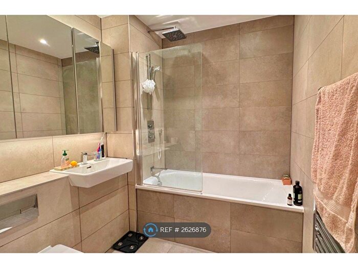 1 Bedroom Flat To Rent In Lorimer House, London, E3