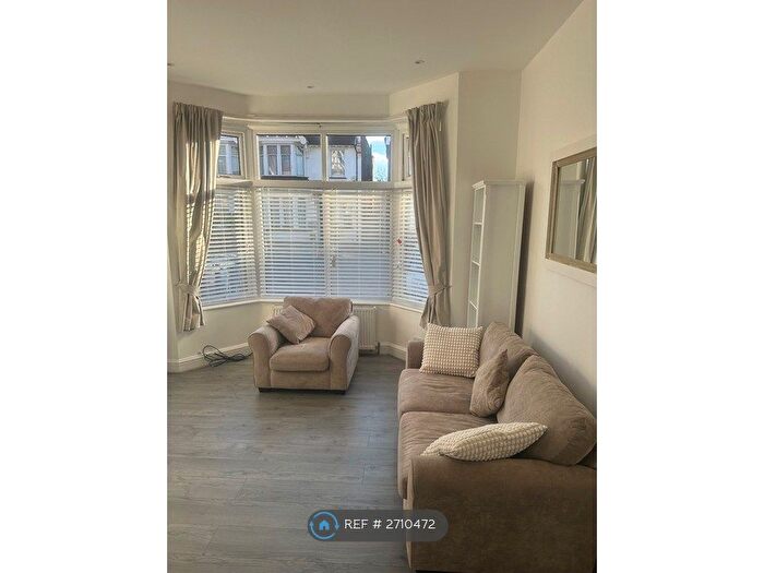 1 Bedroom Flat To Rent In Hindes Road Harrow, London, HA1