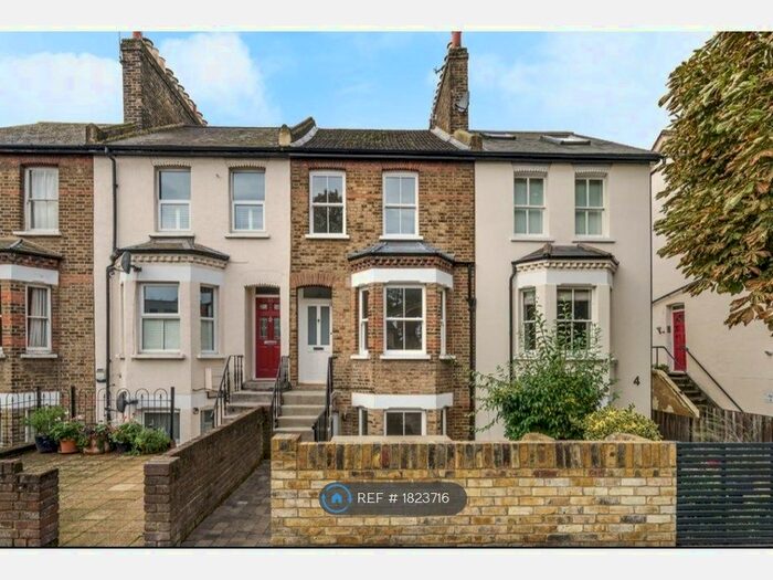 1 Bedroom Maisonette To Rent In Page Heath Villas, Bromley, BR1