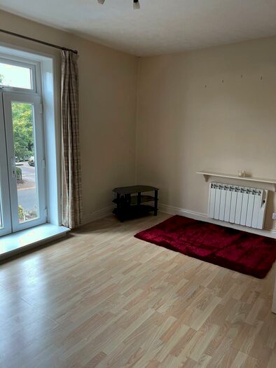 2 Bedroom Apartment To Rent In A Millbrook Road East, Southampton, SO15