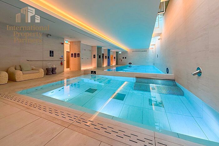 2 Bedroom Flat To Rent In Waterhouse Gardens, Dutton Street, Manchester, M3