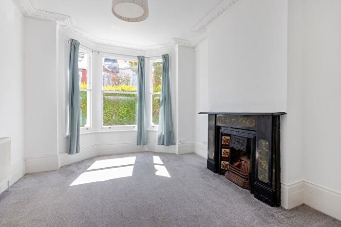 1 Bedroom Flat For Sale In Bramfield Road, London, SW11