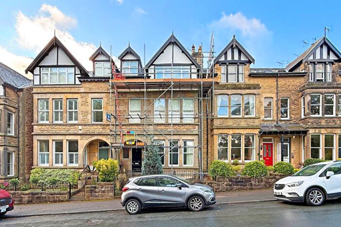 2 Bedroom Flat To Rent In Harlow Moor Drive, Harrogate, HG2