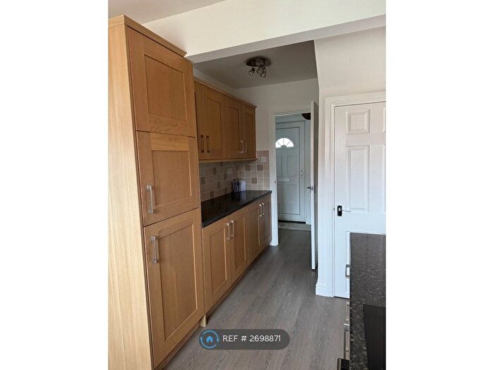 3 Bedroom Semi Detached House To Rent In St Lawrence Road, Nuneaton, CV10