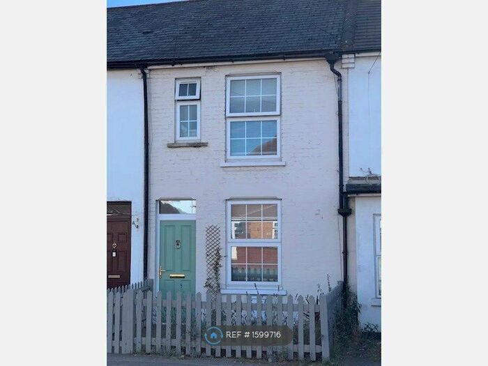 2 Bedroom Terraced House To Rent In Southgate Road, Potters Bar, EN6