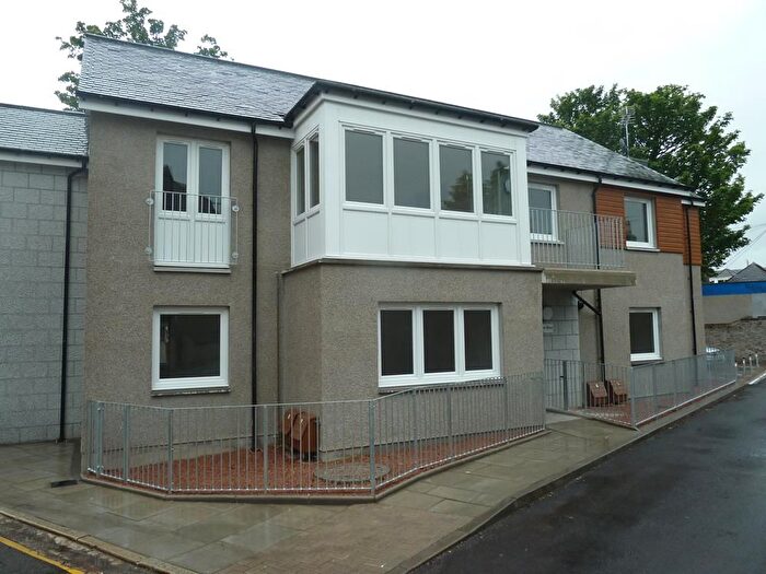 2 Bedroom Flat To Rent In Windsor Place, Flat C, AB10