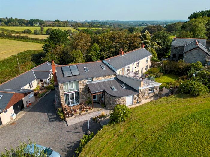 5 Bedroom Detached House For Sale In Higher Ninnis, Redruth, TR16