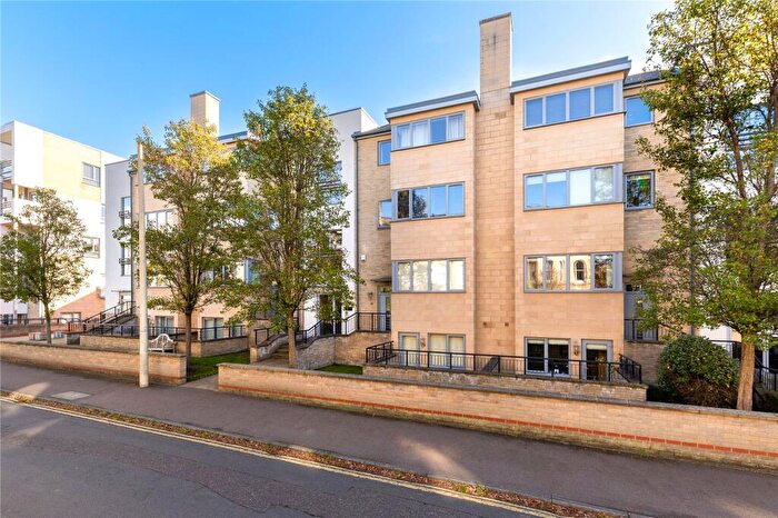 2 Bedroom Apartment For Sale In Fitzwilliam Road, Cambridge, Cambridgeshire, CB2