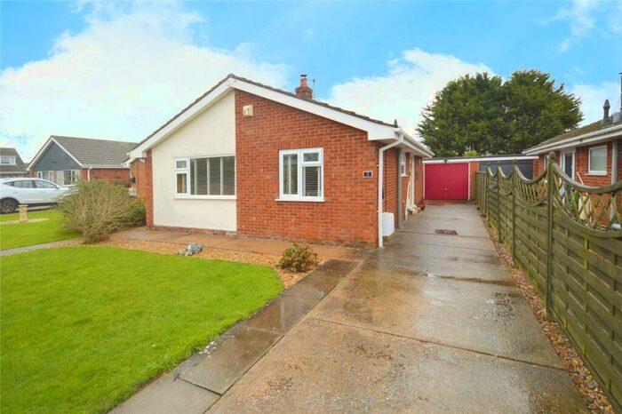 2 Bedroom Bungalow For Sale In St. Clements Drive, Fiskerton, Lincoln, Lincolnshire, LN3