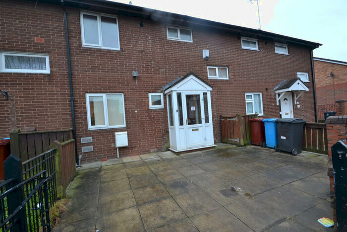 3 Bedroom Terraced House To Rent In Great Western Street, Manchester, M16