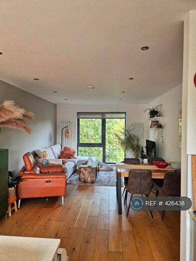 2 Bedroom Flat To Rent In Benyamin Apartments, London, SE16