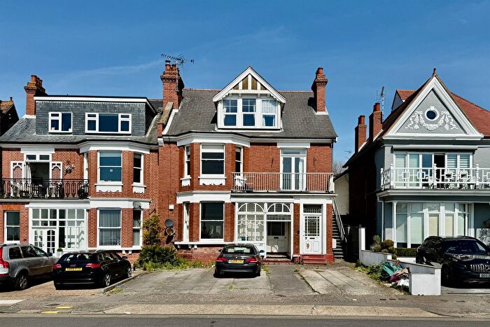 2 Bedroom Flat To Rent In Westcliff Parade, Westcliff-On-Sea, SS0