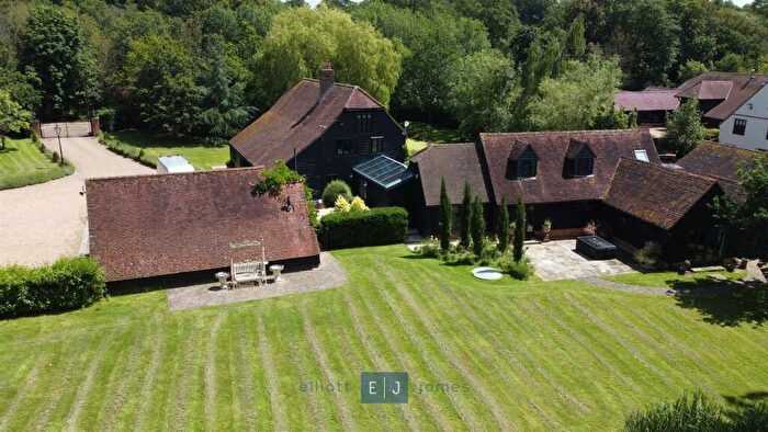 5 Bedroom Detached House For Sale In Mount Road, Theydon Mount, CM16