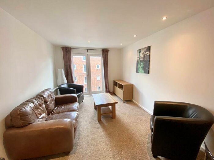 2 Bedroom Flat To Rent In Elmira Way, Salford, M5