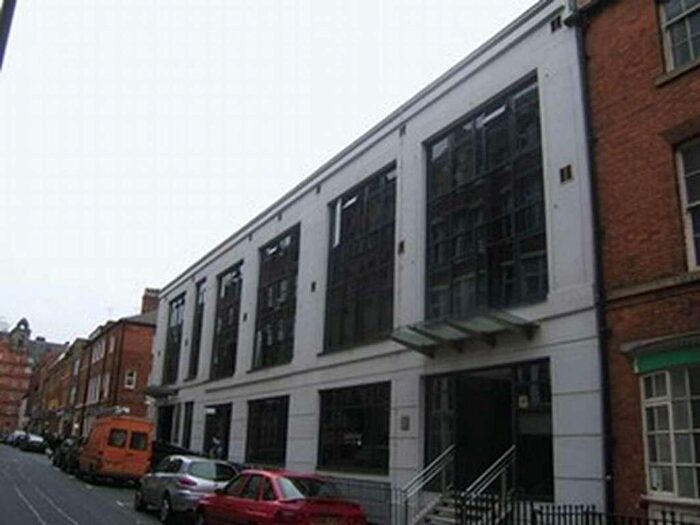 Flat To Rent In York Place, Leeds, West Yorkshire, LS1