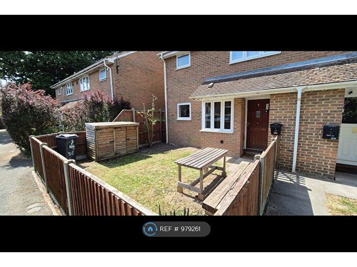 1 Bedroom Terraced House To Rent In Dorney Way, Hounslow, TW4