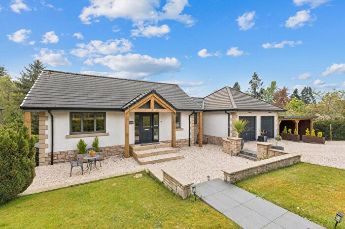 4 Bedroom Detached House For Sale In Yew Lane, Forgandenny, PH2