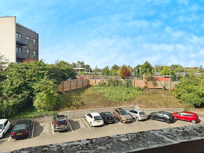 1 Bedroom Flat To Rent In Wilmslow Road, East Didsbury, Greater Manchester, M20
