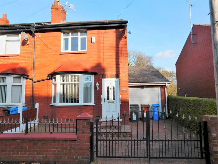 2 Bedroom End Of Terrace House To Rent In Belgrave Road, Oldham, OL8