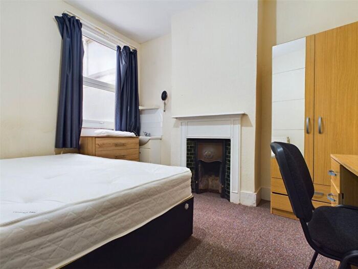 1 Bedroom Terraced House To Rent In Osborne Road, Brighton, East Sussex, BN1