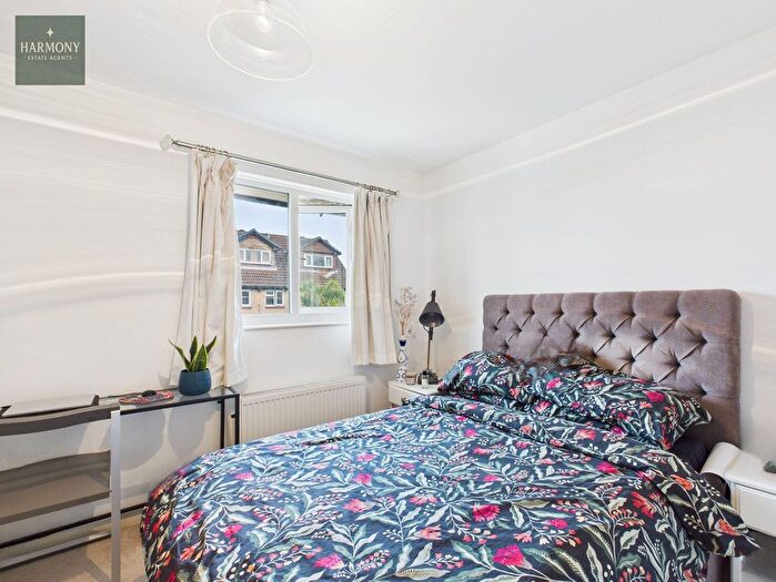 1 Bedroom Terraced House For Sale In Landseer Close, London, SW19