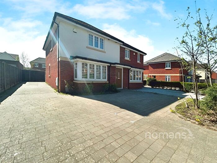 3 Bedroom Semi Detached House To Rent In Fleet Road, Farnborough, Hampshire, GU14