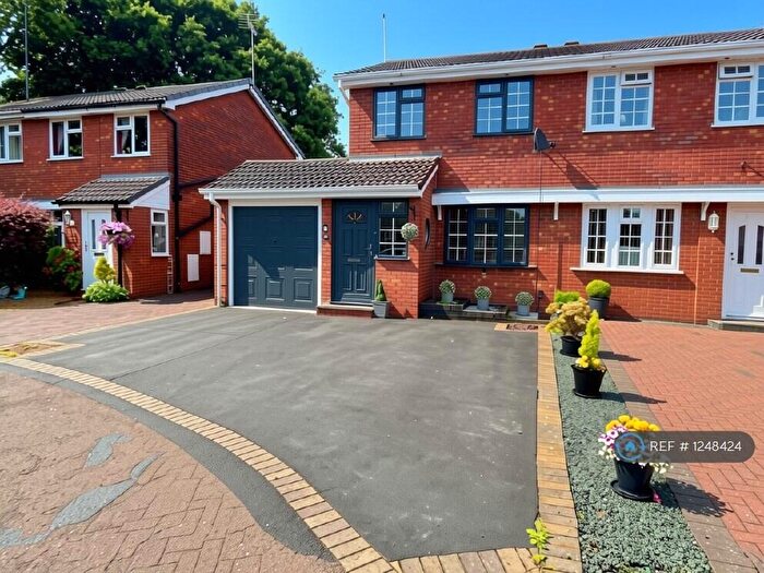 2 Bedroom Semi Detached House To Rent In Neighbrook Close, Redditch, B97
