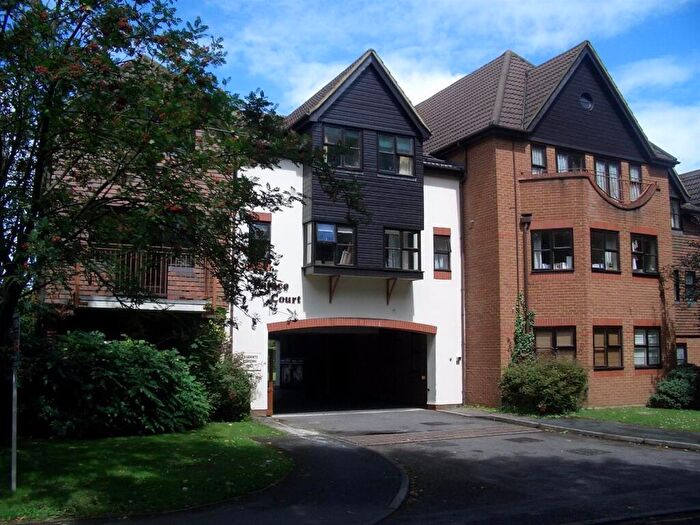 1 Bedroom Apartment To Rent In Maybury Road, Woking, Surrey, GU21