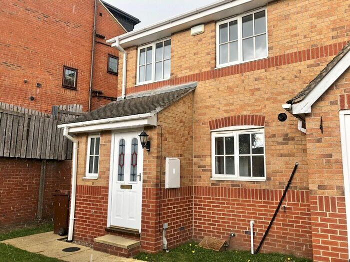 3 Bedroom Property To Rent In Marsh Court, Pudsey, Leeds, LS28