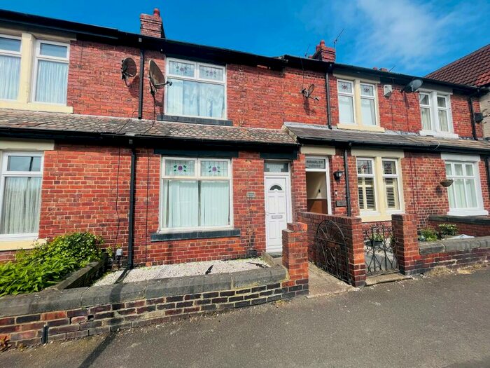 3 Bedroom Terraced House To Rent In Cornwall House, Gateshead, NE10