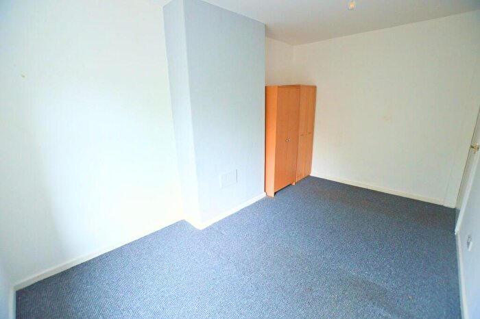 2 Bedroom House To Rent In Church Street, Leeds, LS27