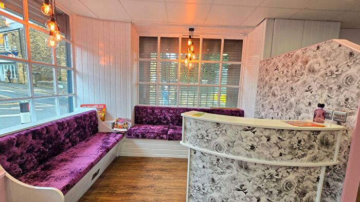 1 Bedroom Flat To Rent In Cross Street, Sheffield, S13