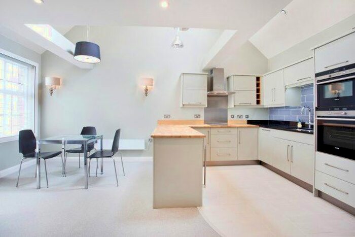 2 Bedroom Flat To Rent In Piccadilly, York, YO1