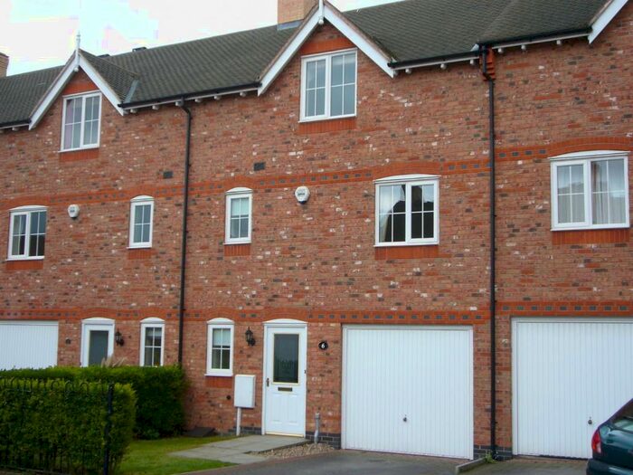 4 Bedroom Terraced House To Rent In Huntington Court, Lowes Lane, Wellesbourne, CV35