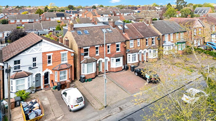 4 Bedroom Semi-Detached House For Sale In Main Road, Broomfield, Chelmsford, CM1