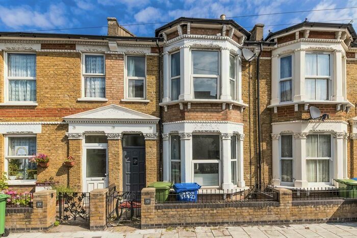 5 Bedroom House To Rent In Goldsmith Road, London, SE15