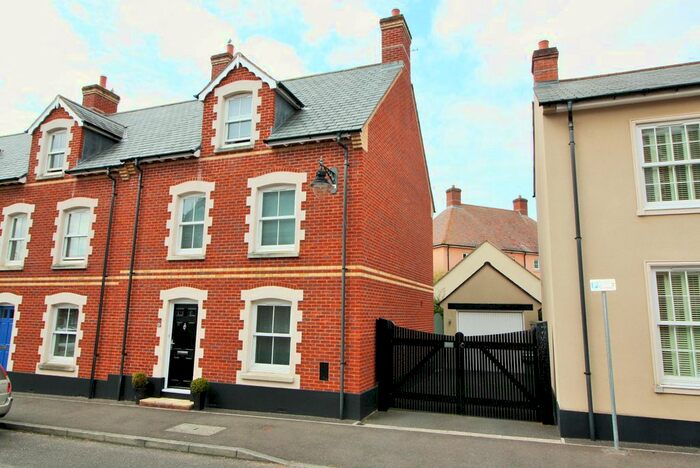 4 Bedroom End Of Terrace House To Rent In Masterson Street, Exeter, EX2