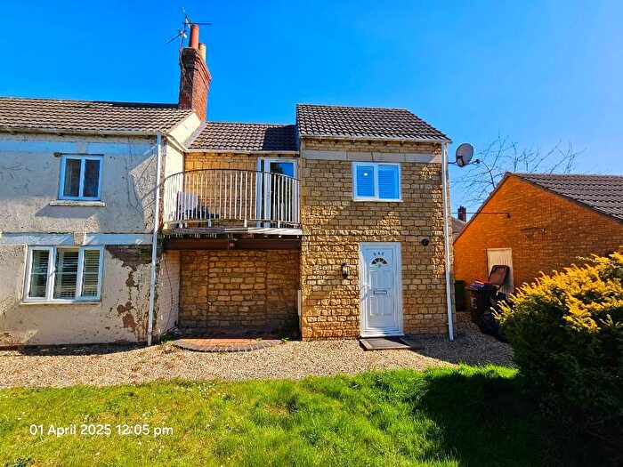 2 Bedroom End Of Terrace House To Rent In South Road, Corby, Northants, NN17