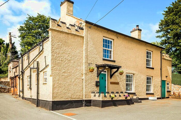 4 Bedroom Semi-Detached House For Sale In Trefonen, Oswestry, Shropshire, SY10