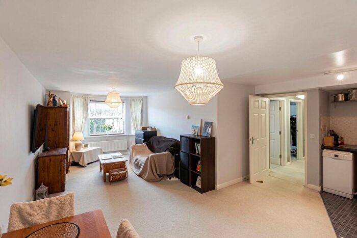 2 Bedroom Apartment For Sale In Spire View, Augustine Court Spire View, SP2