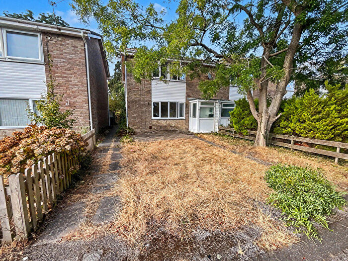 3 Bedroom End Of Terrace House For Sale In Burton, Christchurch, BH23