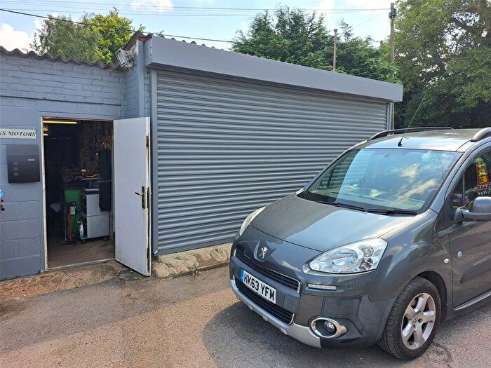 Garage / Parking To Rent In Rignall Road, Great Missenden, Buckinghamshire, HP16