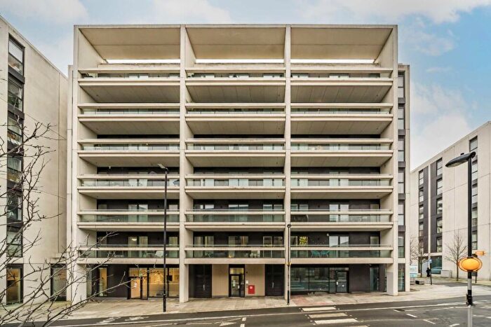 2 Bedroom Flat To Rent In York Way, York Way, N7